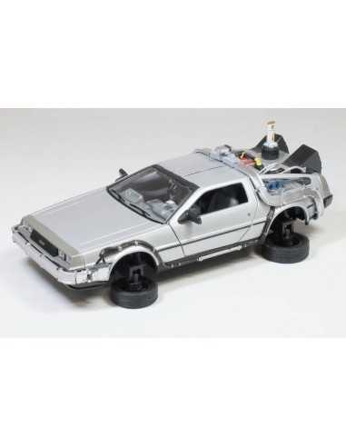 Réplica Delorean volador Regreso al Futuro II