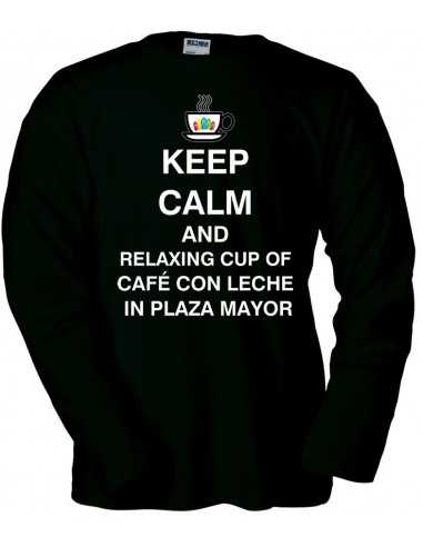 Camiseta Keep calm and relaxing cup cafe con leche in plaza mayor de hombre manga larga
